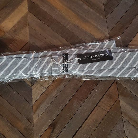 5for$25 NWT Spier & Mackay Gray and White Striped Tie - Picture 3 of 3